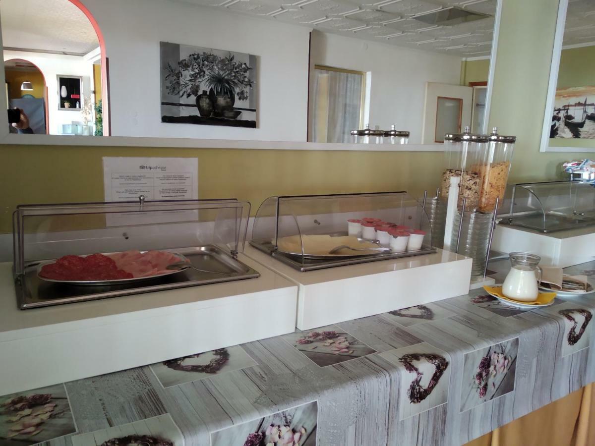 Hotel Silva Frontemare 2*