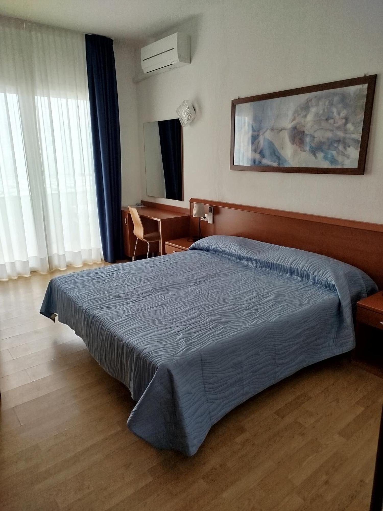Hotel Silva Frontemare 2*